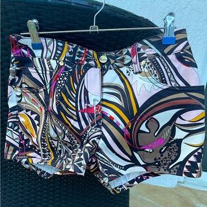 Emilio Pucci shorts. Size 36